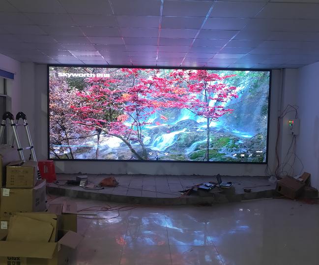上海中铁工程局室内p2.5全彩LED显示屏